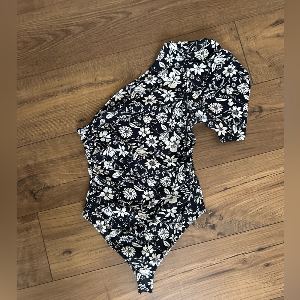 Free People one shoulder floral bodysuit size small